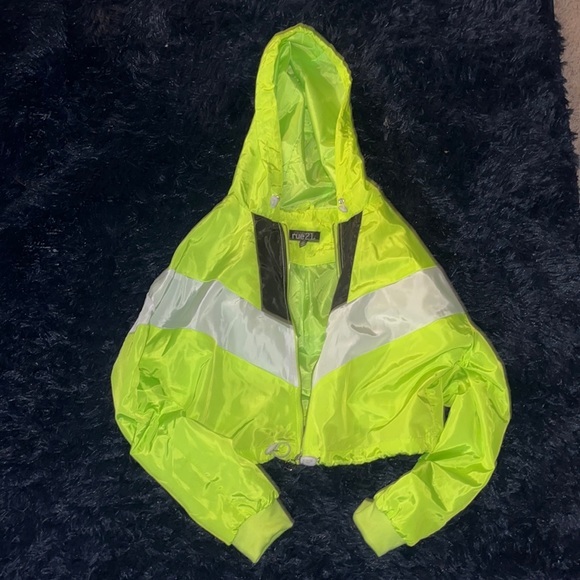 Lime green jacket - Picture 2 of 6
